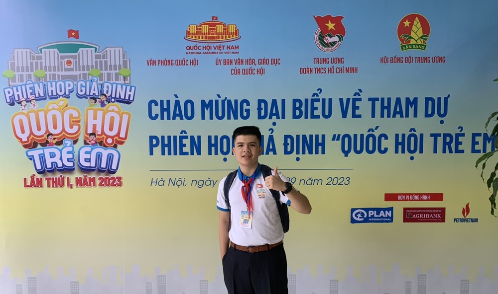 Thành tích ấn tượng của 'cậu bé toán học' dự Phiên họp giả định Quốc hội  trẻ em