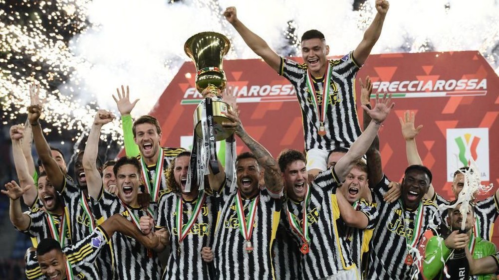 Vlahovic sắm vai người hùng, Juventus vô địch Coppa Italia lần thứ 15