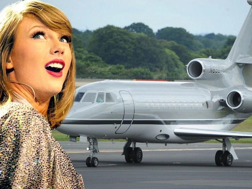 Máy bay của Taylor Swift thải hơn 8.300 tấn CO2 trong năm