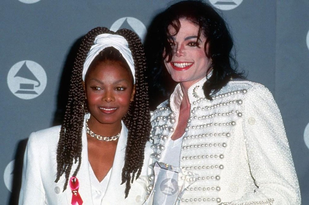 Janet Jackson tiết lộ bị anh trai Michael gọi là 'lợn, bò và ngựa'