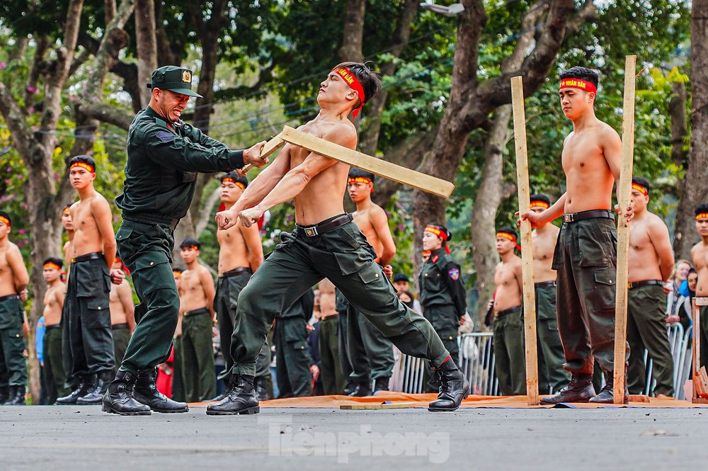 Tổng duyệt chương trình Vinh quang Công an Nhân dân Việt Nam ảnh 16