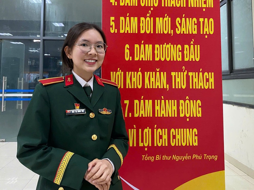 Bóng hồng' tốt nghiệp thủ khoa Học viện Kỹ thuật Quân sự