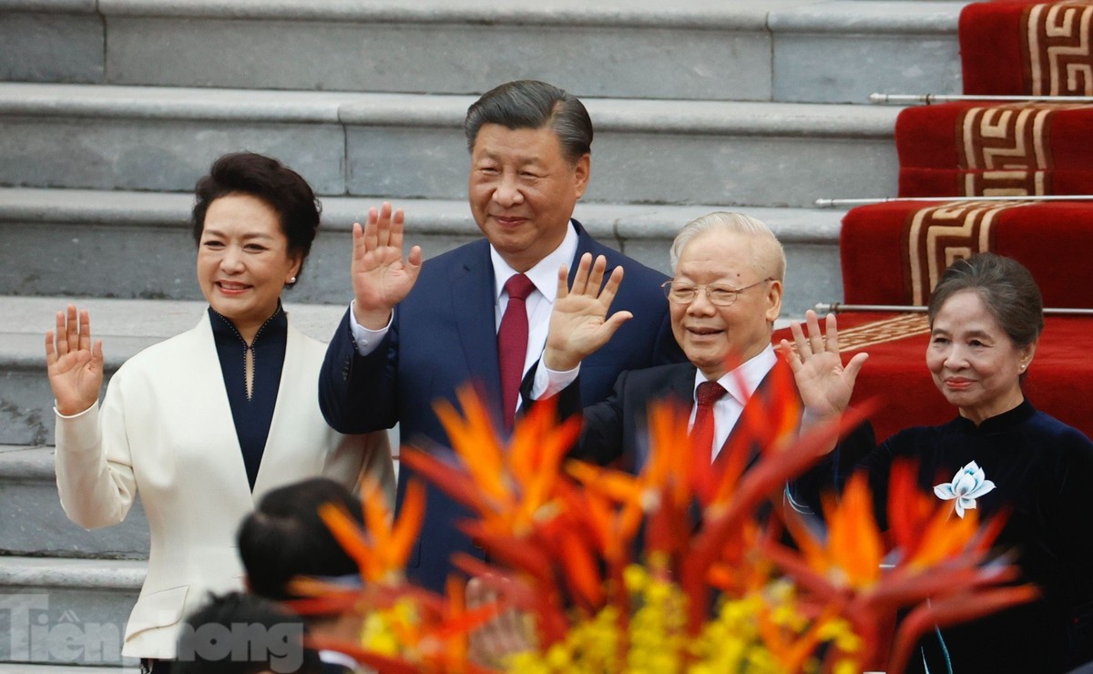 Hình ảnh Tổng Bí thư Nguyễn Phú Trọng chủ trì lễ đón Tổng Bí thư, Chủ tịch Trung Quốc Tập Cận Bình ảnh 8