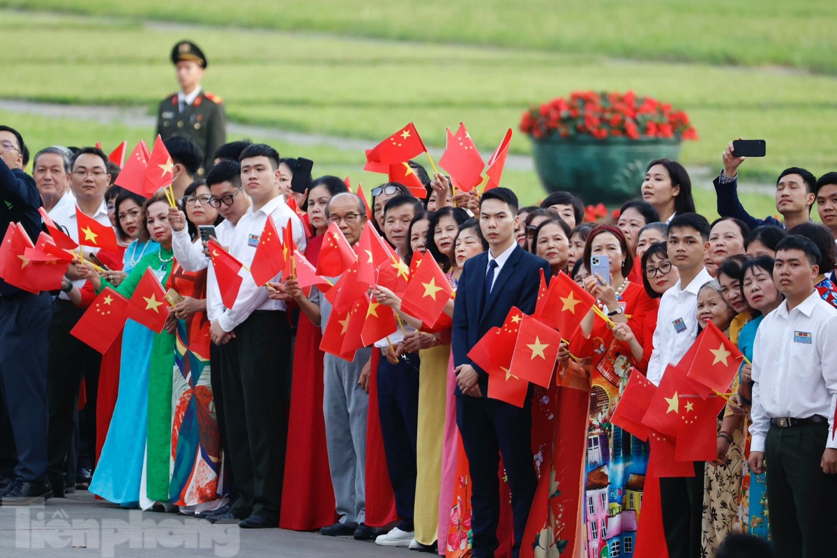Hình ảnh Tổng Bí thư Nguyễn Phú Trọng chủ trì lễ đón Tổng Bí thư, Chủ tịch Trung Quốc Tập Cận Bình ảnh 9