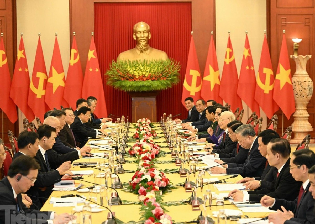 Hình ảnh Tổng Bí thư Nguyễn Phú Trọng chủ trì lễ đón Tổng Bí thư, Chủ tịch Trung Quốc Tập Cận Bình ảnh 13
