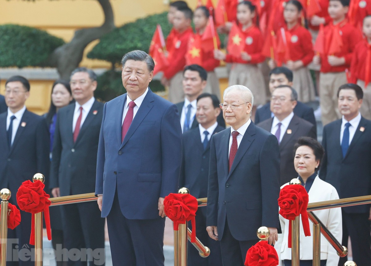 Hình ảnh Tổng Bí thư Nguyễn Phú Trọng chủ trì lễ đón Tổng Bí thư, Chủ tịch Trung Quốc Tập Cận Bình ảnh 7