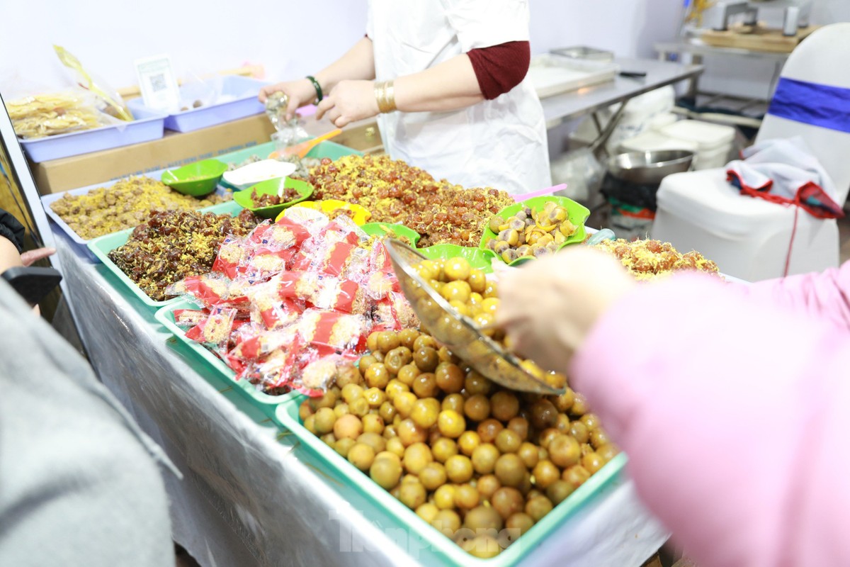 Thưởng thức vô vàn món ăn, không gian ẩm thực đặc sắc tại Hà Nội ảnh 13