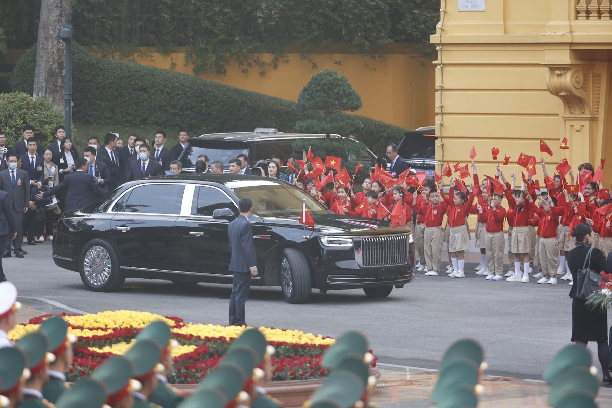Hình ảnh Tổng Bí thư Nguyễn Phú Trọng chủ trì lễ đón Tổng Bí thư, Chủ tịch Trung Quốc Tập Cận Bình ảnh 2