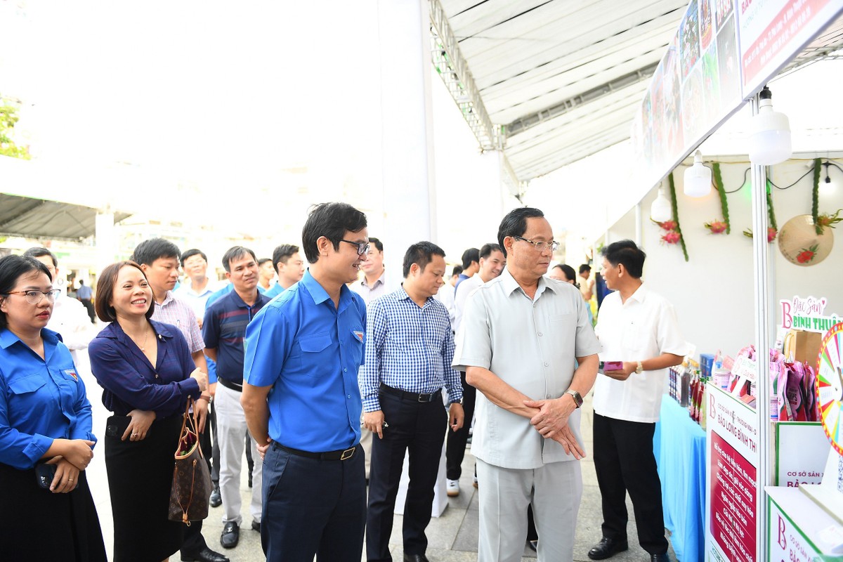 Phó Chủ tịch Quốc hội thăm mẹ Việt Nam Anh hùng tại Sóc Trăng ảnh 6