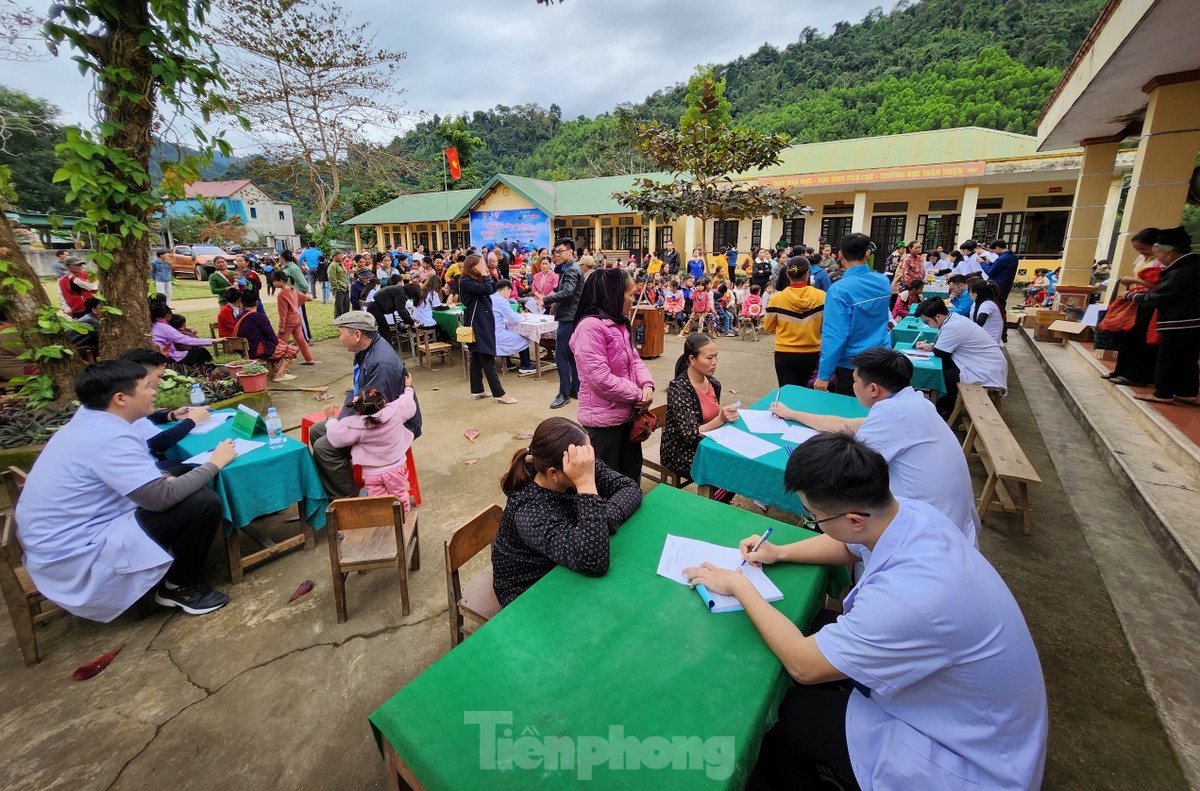 Mang Tết ấm đến người nghèo ảnh 1