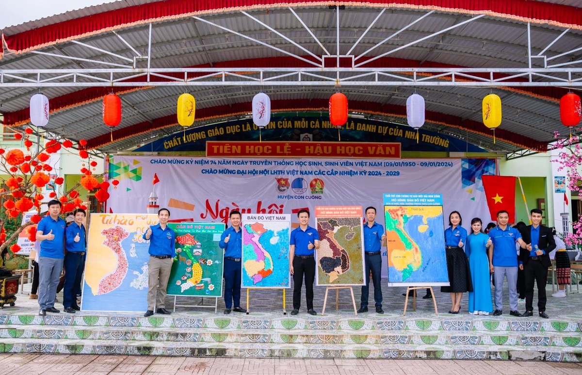 Hàng trăm học sinh đồng diễn, xếp hình bản đồ Việt Nam - Tự hào một dải non sông ảnh 17