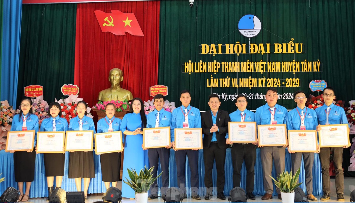Đại hội điểm Hội Liên hiệp Thanh niên cấp huyện đầu tiên ở Nghệ An ảnh 5