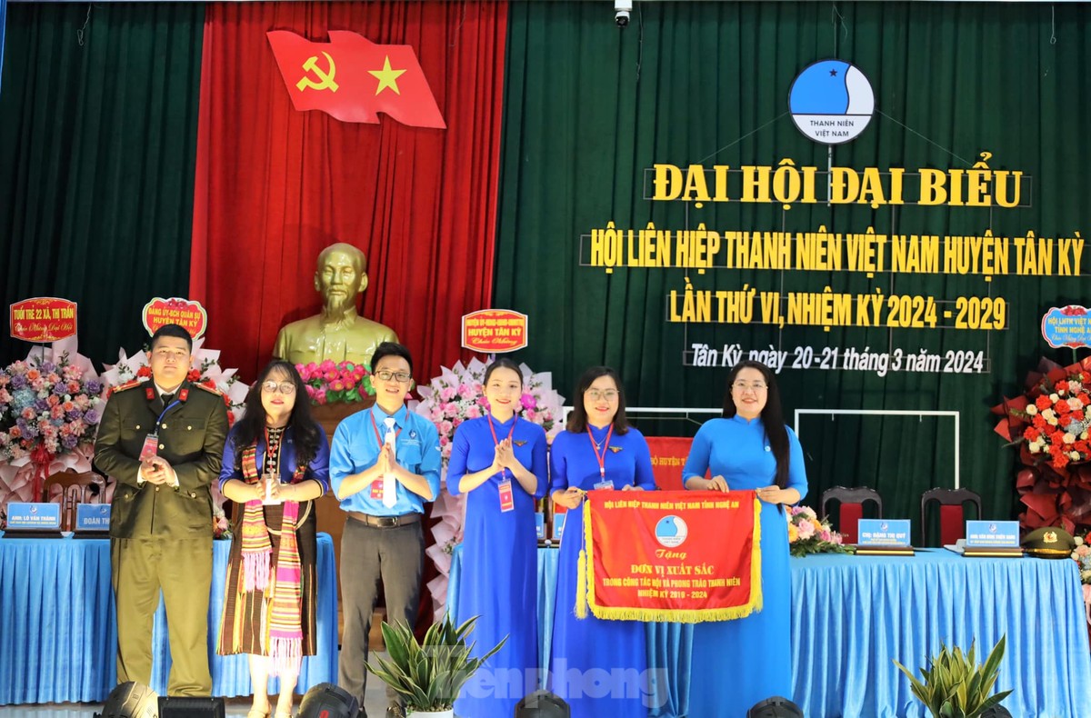 Đại hội điểm Hội Liên hiệp Thanh niên cấp huyện đầu tiên ở Nghệ An ảnh 4