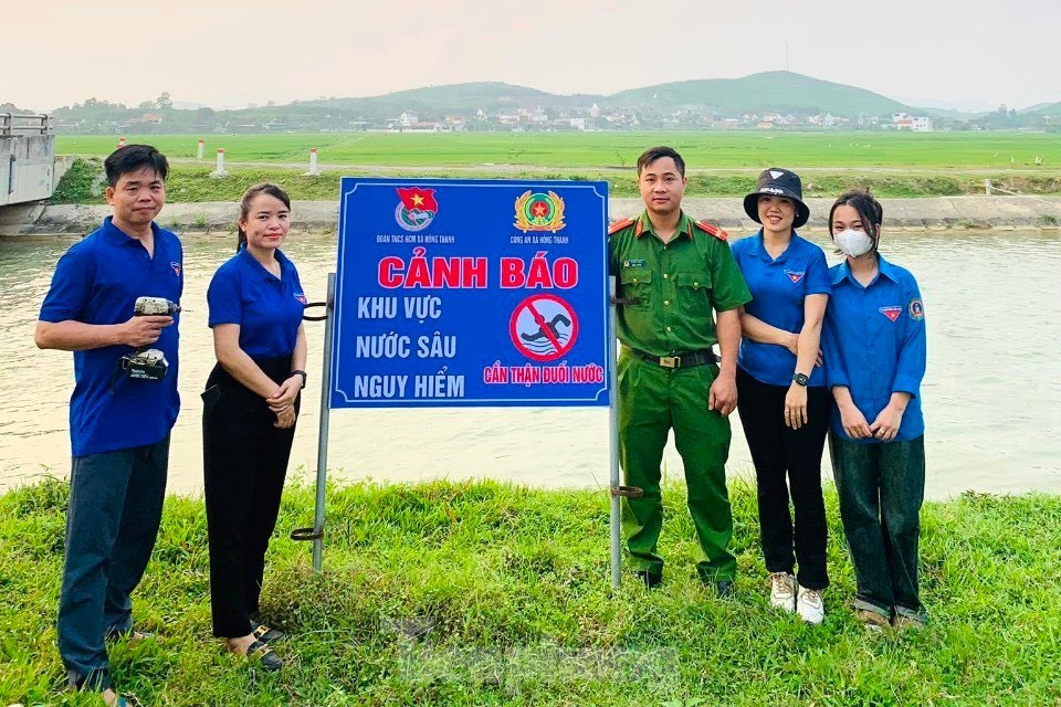 Đa dạng các hoạt động phòng chống đuối nước của tuổi trẻ Nghệ An ảnh 8