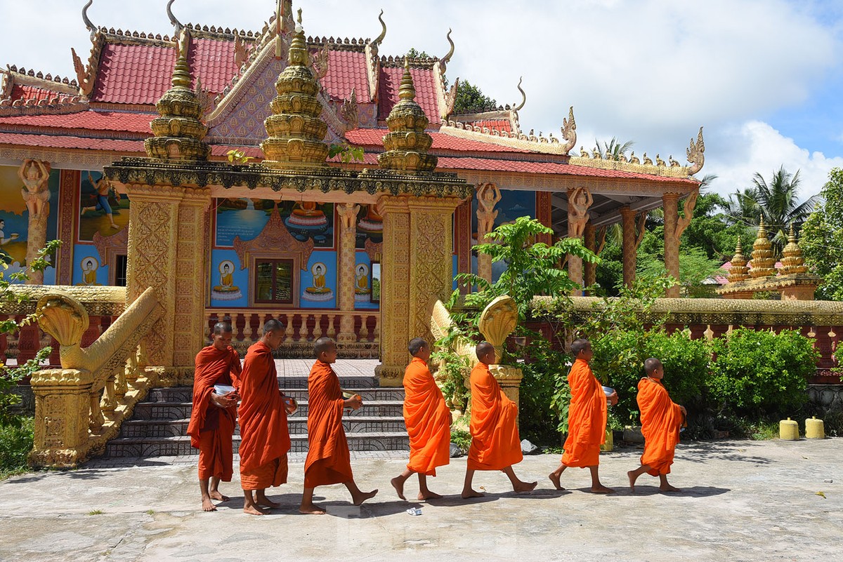 Ngôi chùa Khmer hơn 200 năm tuổi ở vùng biên An Giang ảnh 1