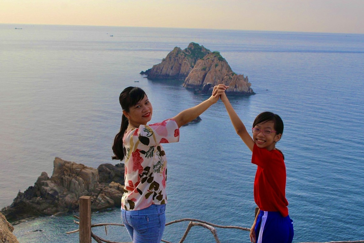 ‘Mắt biển’ ở vịnh Nha Trang có gì đặc biệt mà du khách thích mê?