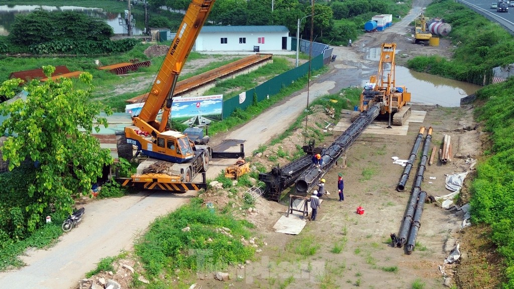 Công trường vắng lặng tại dự án nút giao trọng điểm trị giá 3.200 tỷ của Hà Nội ảnh 6