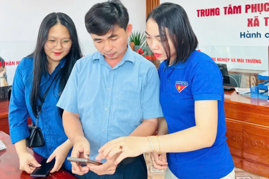 Tuổi trẻ Hà Tĩnh xung kích, hỗ trợ chính quyền hai cấp ảnh 13