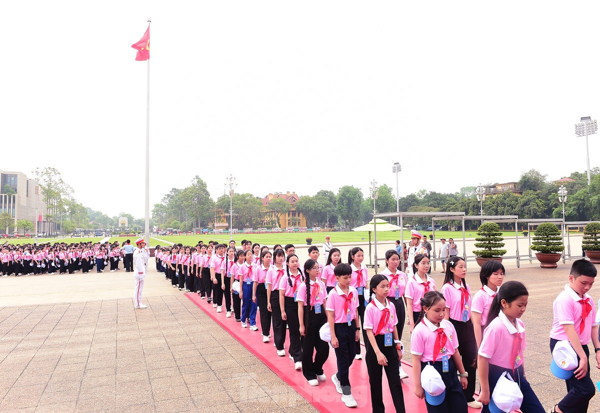 'Ai yêu Bác Hồ Chí Minh hơn thiếu niên nhi đồng' ảnh 2