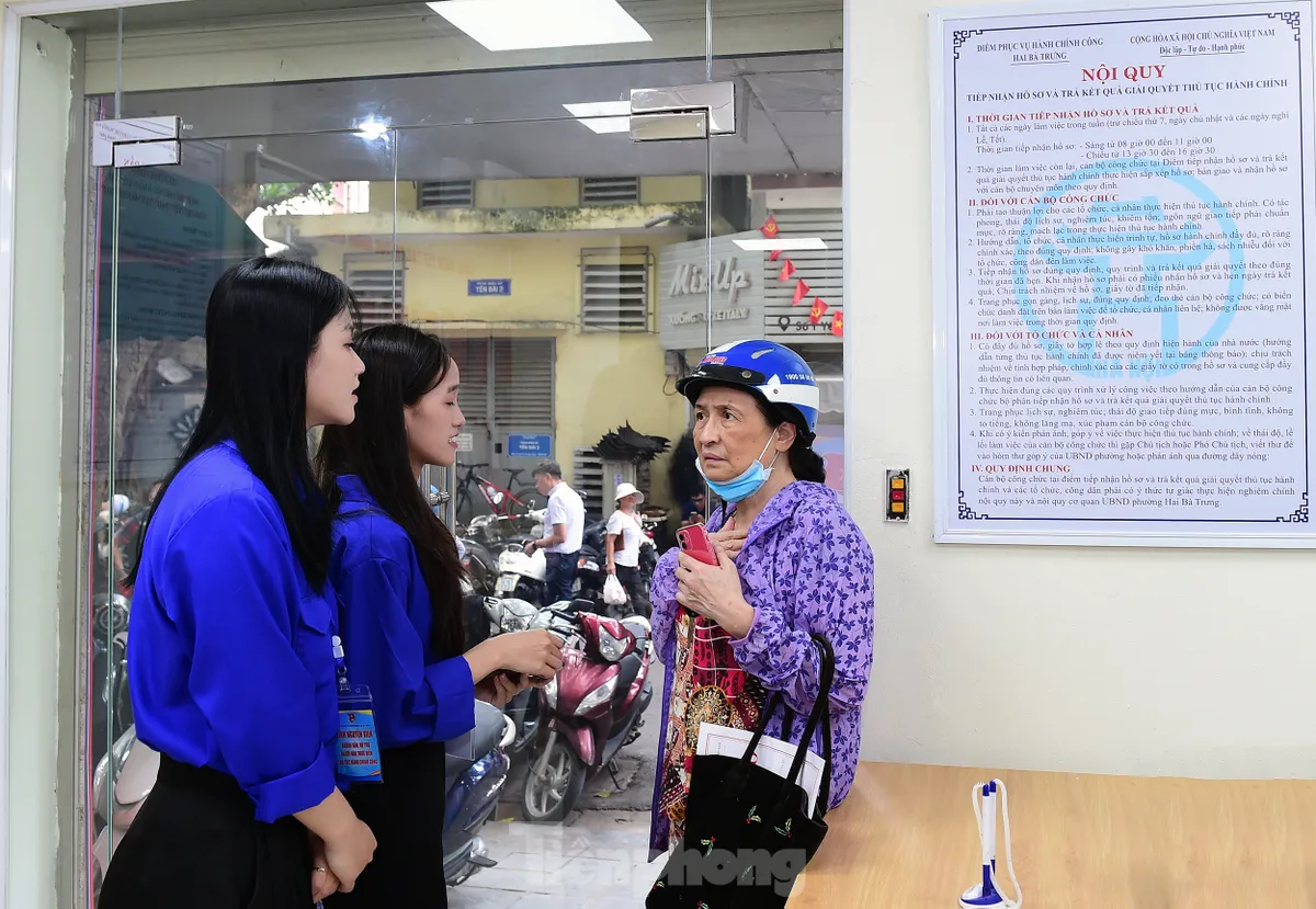 Ban Bí thư Trung ương Đoàn thăm, tặng quà đội hình tình nguyện hỗ trợ vận hành chính quyền hai cấp ảnh 3