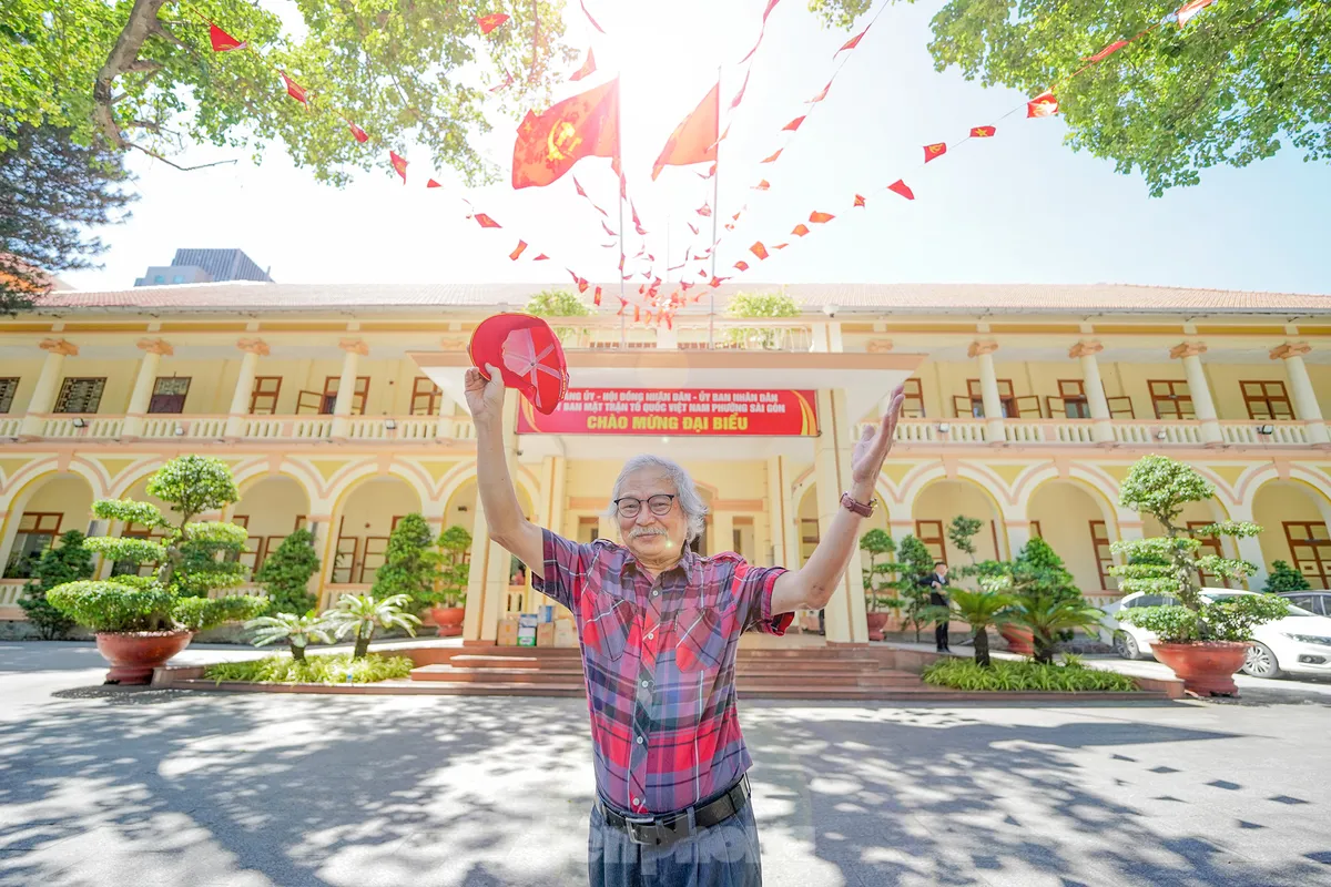Người dân thích thú check-in phường Sài Gòn, trải nghiệm chính quyền 2 cấp ảnh 3