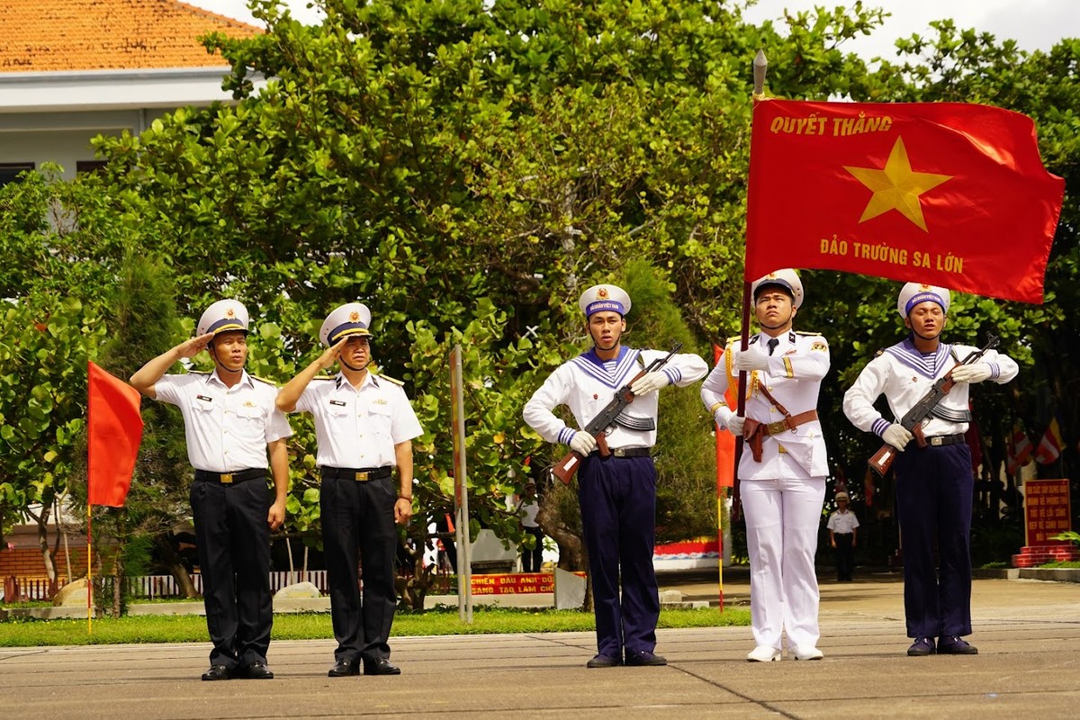 Hành trình 'Tuổi trẻ vì biển, đảo quê hương', viết tiếp câu chuyện hòa bình ảnh 6