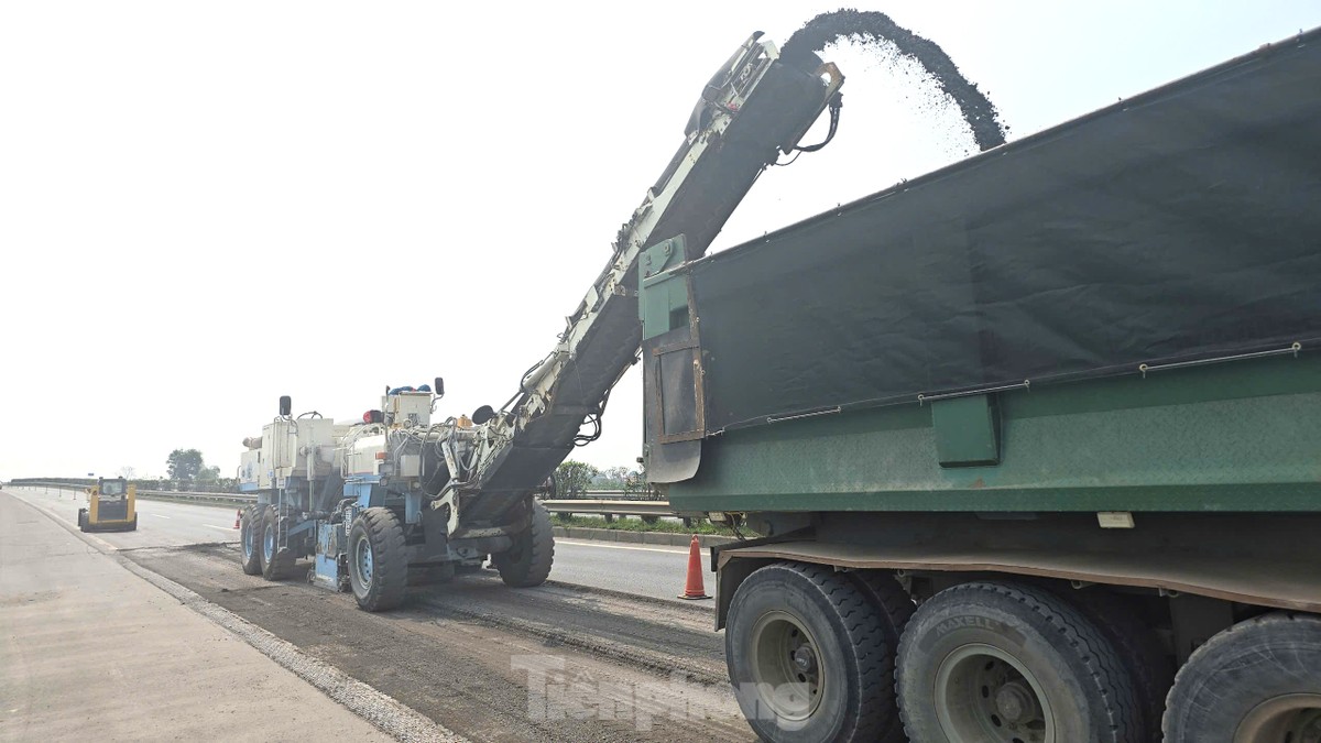 Cao tốc Nội Bài - Lào Cai vừa sửa chữa vừa khai thác, tài xế cần lưu ý khi lưu thông dịp 30/4 và 1/5 ảnh 4