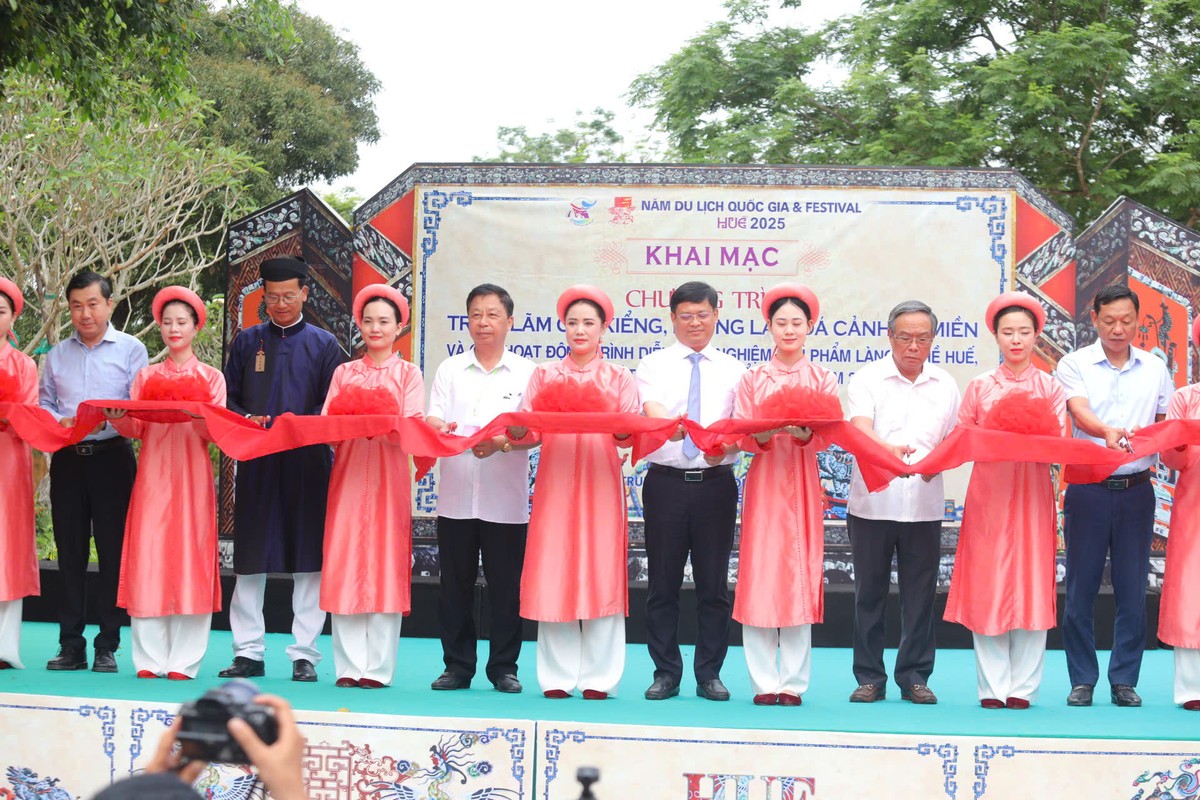 https://image.tienphong.vn/w1200/Uploaded/2025/robobu-bucqjob/2025_04_27/1-anh-ttdt-8568-2097.jfif