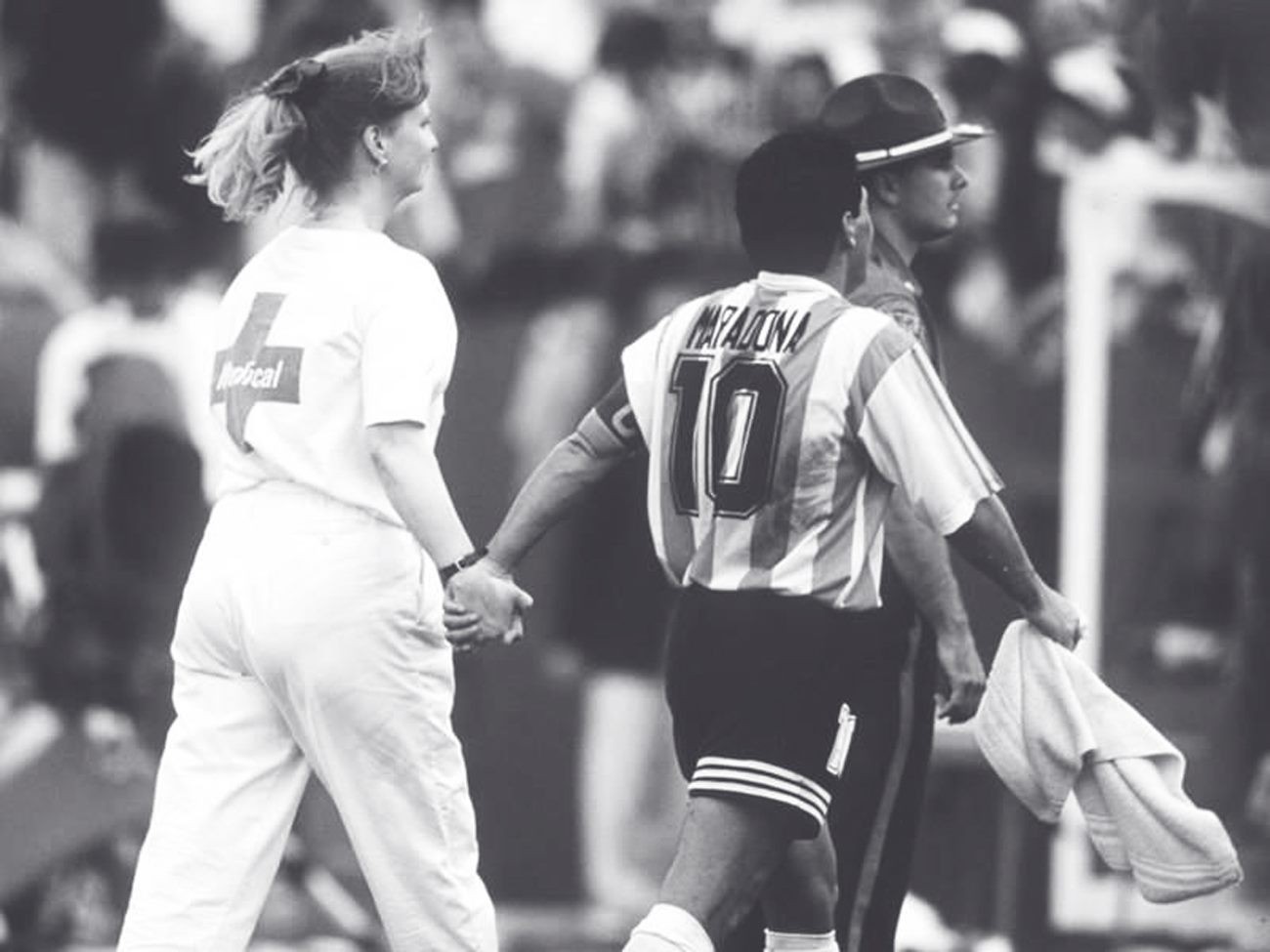 Diego Maradona: Trong tiếng vọng vĩnh hằng ảnh 5