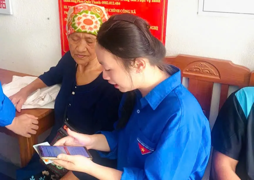 Những trợ lý số của người dân vùng biên ảnh 5