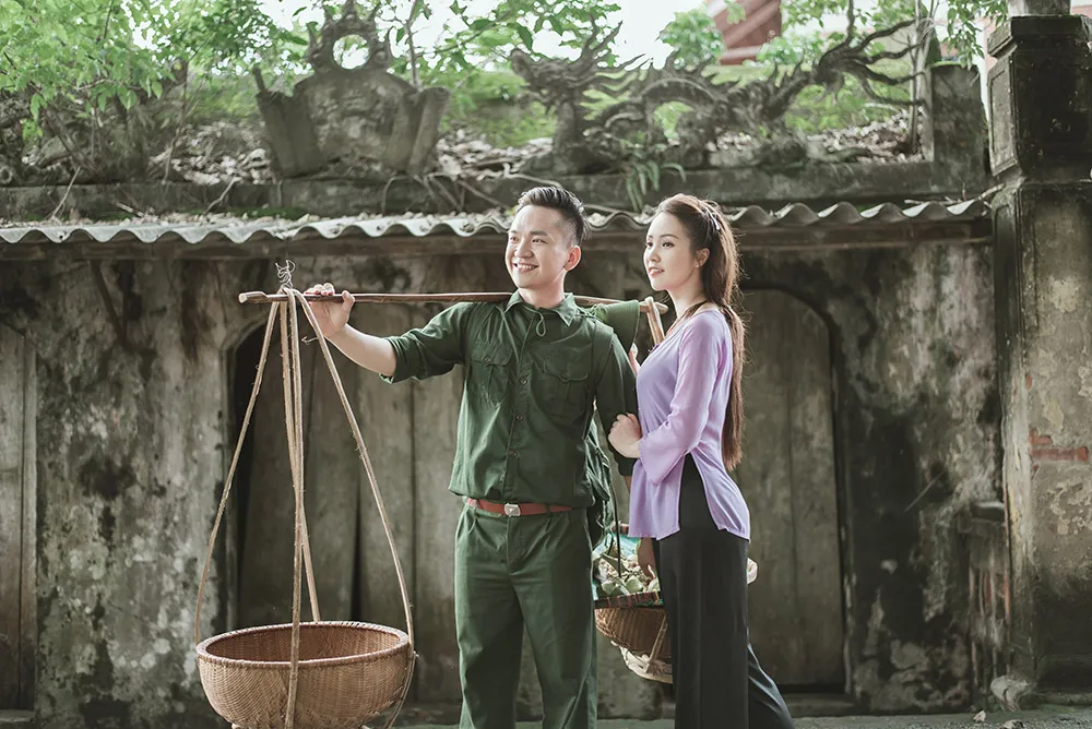 Á hậu Thuỵ Vân khoe giọng ngọt ngào hát quan họ trong MV thứ 2 ảnh 7