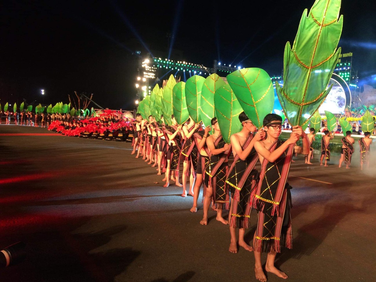 Khai mạc Festival văn hoá cồng chiêng Tây Nguyên 2018 ảnh 4