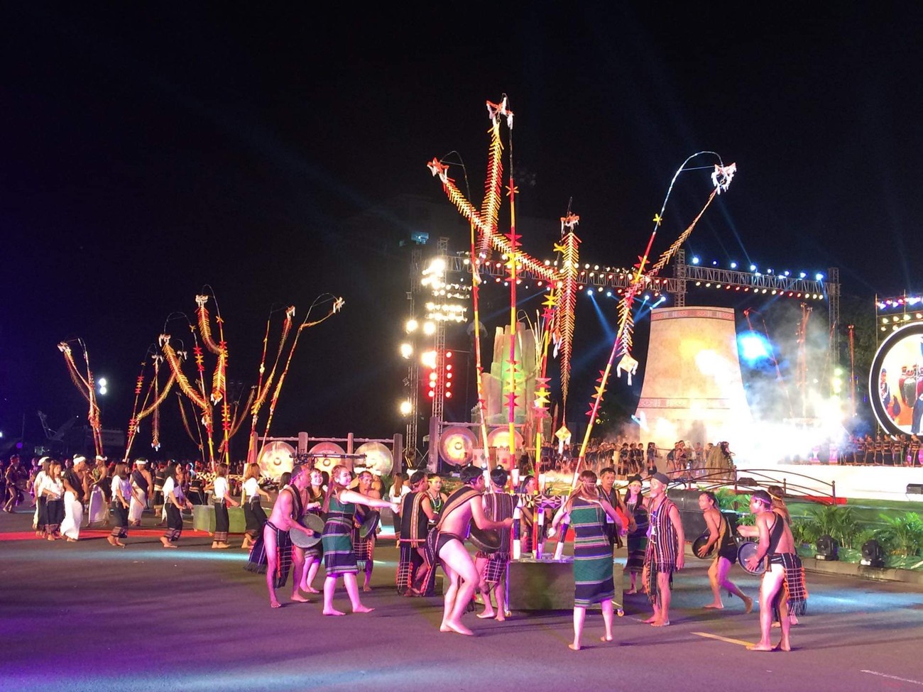 Khai mạc Festival văn hoá cồng chiêng Tây Nguyên 2018 ảnh 5