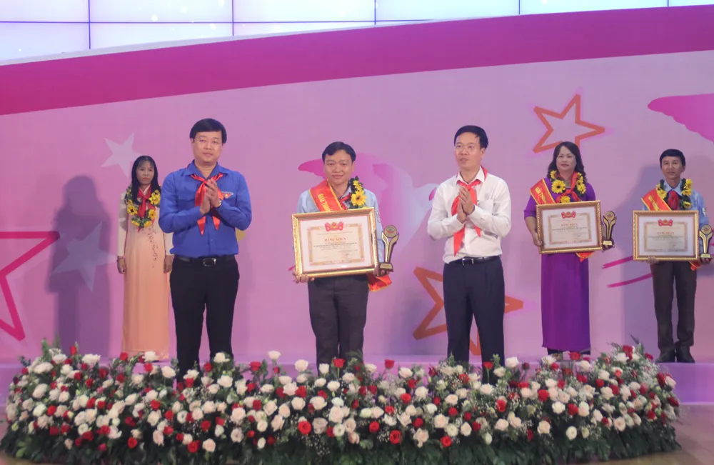 Tuyên dương các 'cánh én' mang câu chuyện đẹp về hành trình yêu thương ảnh 5