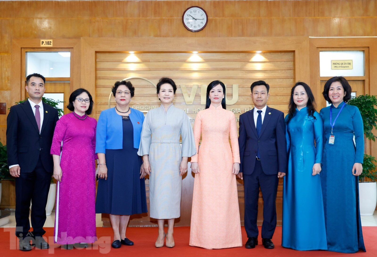Phu nhân Chủ tịch nước Võ Văn Thưởng và Phu nhân Tổng Bí thư, Chủ tịch nước Trung Quốc gặp gỡ sinh viên ảnh 10