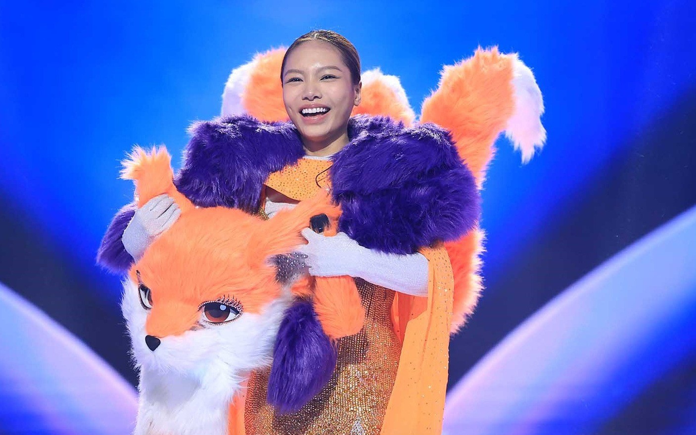 Quán quân, á quân The Voice, Vietnam Idol lần lượt bị loại ở Ca sĩ mặt nạ ảnh 1