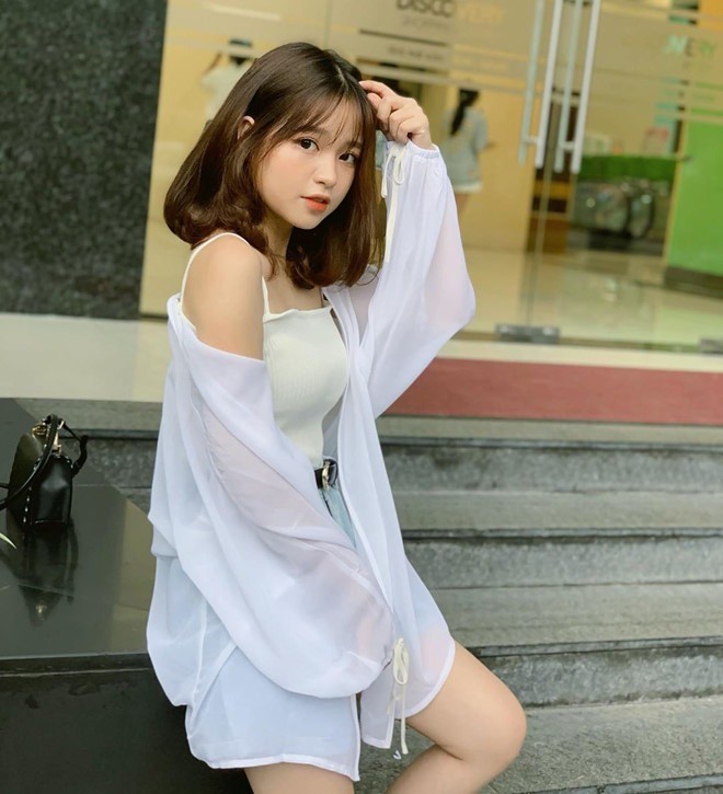 Tình trường dày đặc của Quang Hải trước khi cưới hot girl Chu Thanh Huyền ảnh 7
