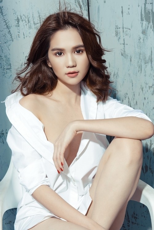 Cú trượt ngã của Ngọc Trinh ảnh 1