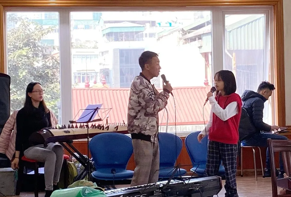 Showbiz 21/11: NSƯT Việt Hoàn sau ly hôn ảnh 2