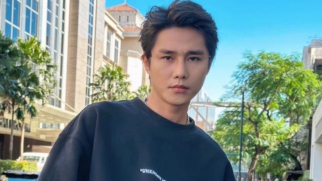 Showbiz 22/12: Đỗ Mỹ Linh đi đám cưới, nhan sắc gây chú ý ảnh 4