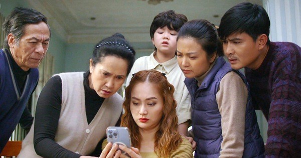 Showbiz 24/12: 'Kẻ ăn hồn' cán mốc 55 tỷ đồng ảnh 2