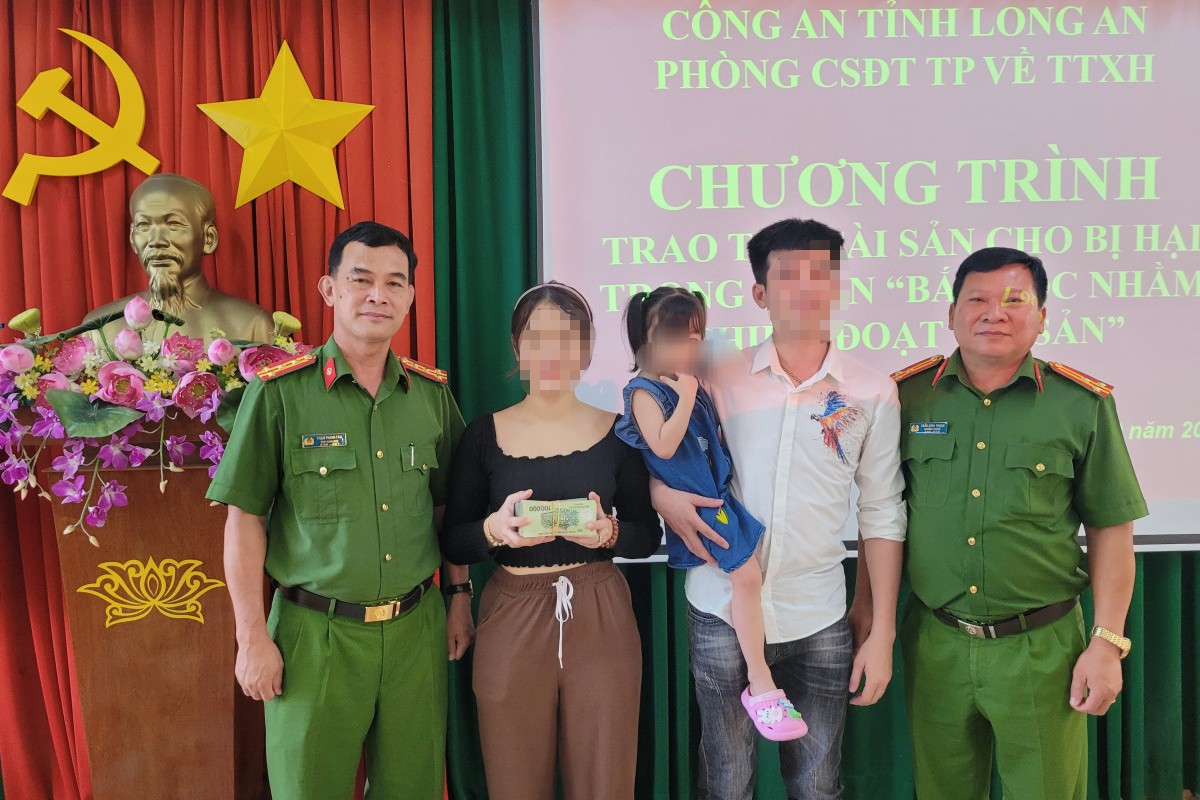 Kẻ bắt cóc bé gái 3 tuổi ở Long An đã dùng gần một tỷ đồng tiền chuộc vào việc gì? ảnh 1