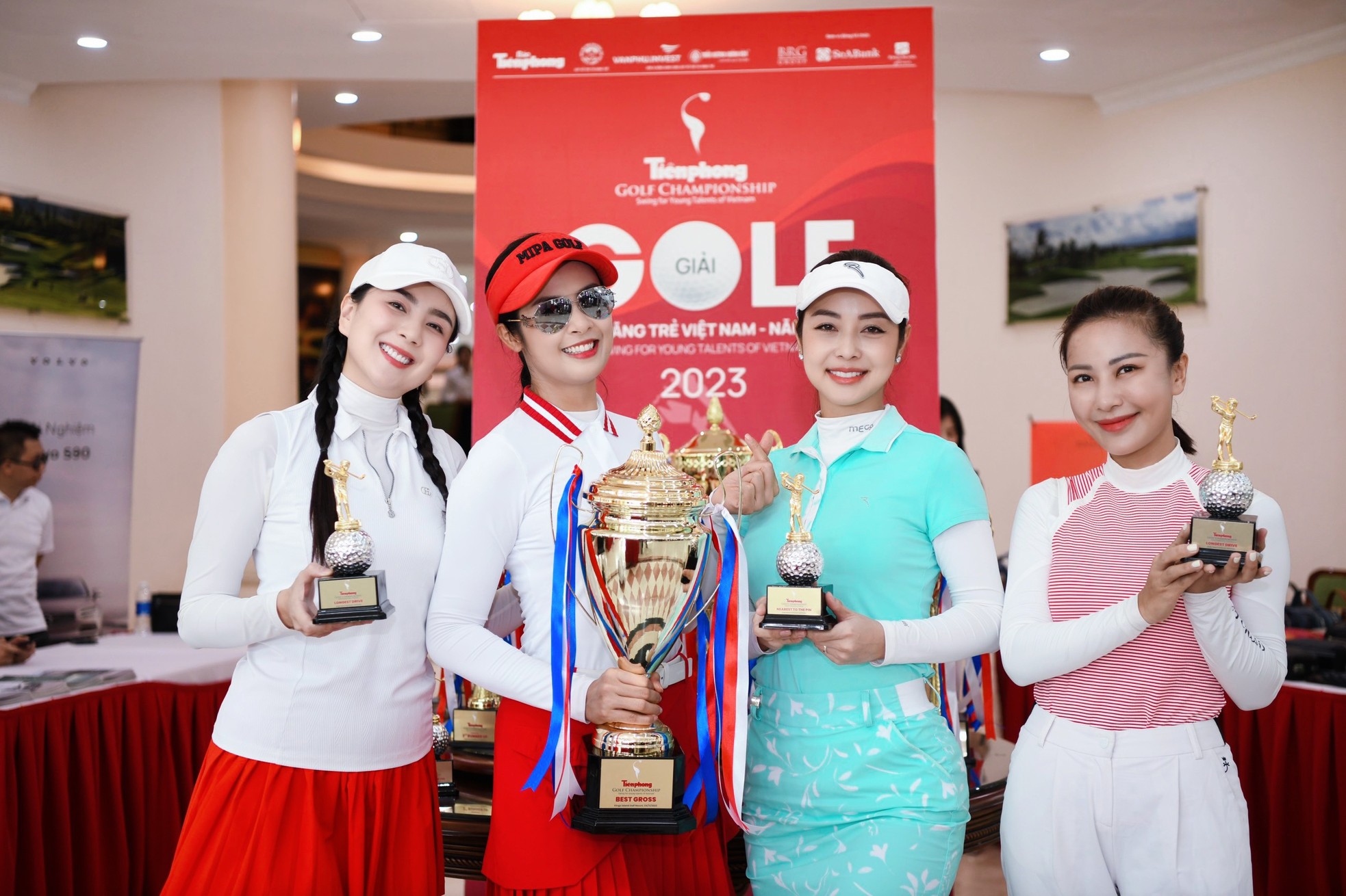 Top 3 Hoa hậu Việt Nam 2022 khoe sắc tại Tiền Phong Golf Championship ảnh 12
