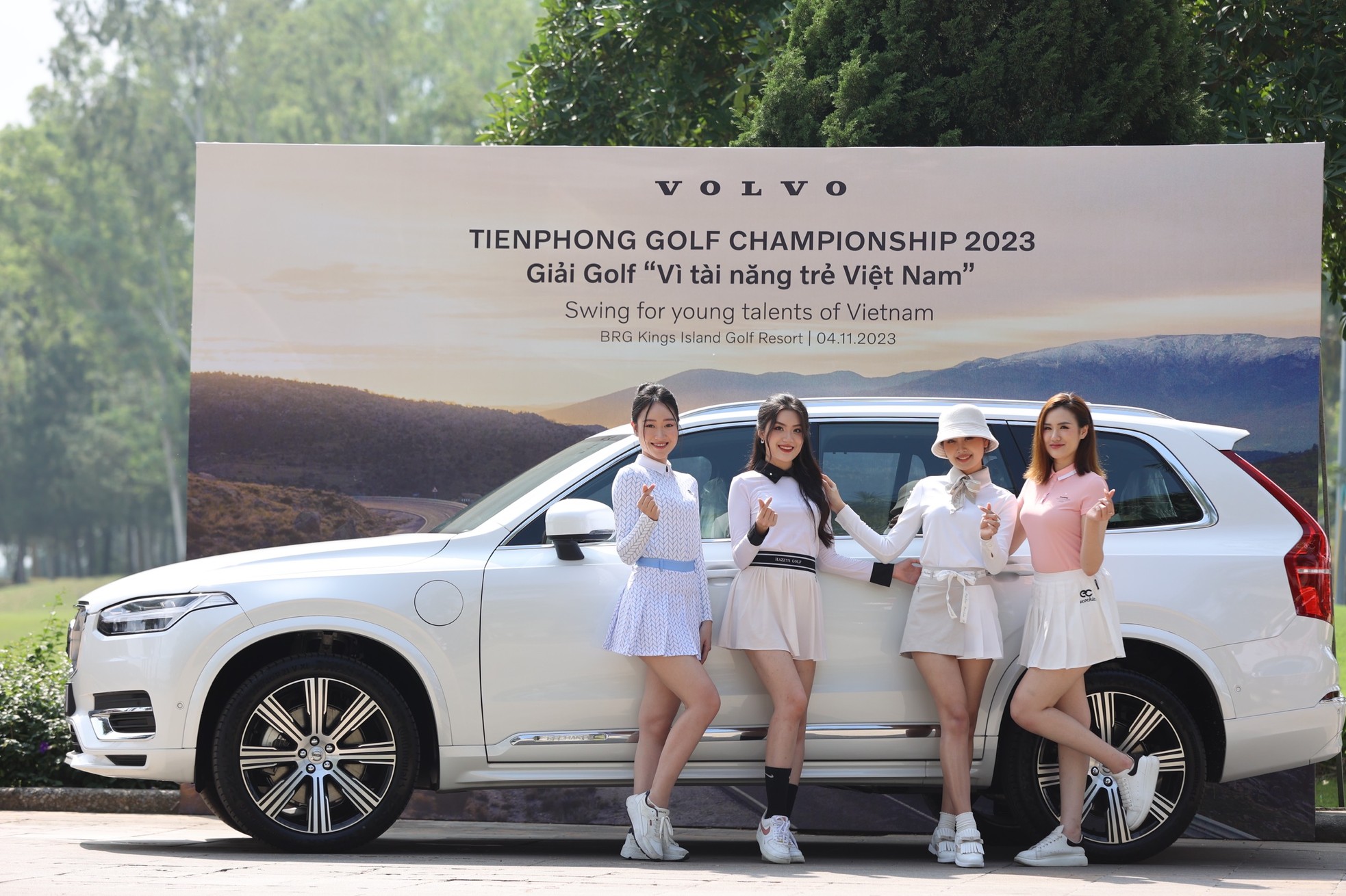 Top 3 Hoa hậu Việt Nam 2022 khoe sắc tại Tiền Phong Golf Championship ảnh 30