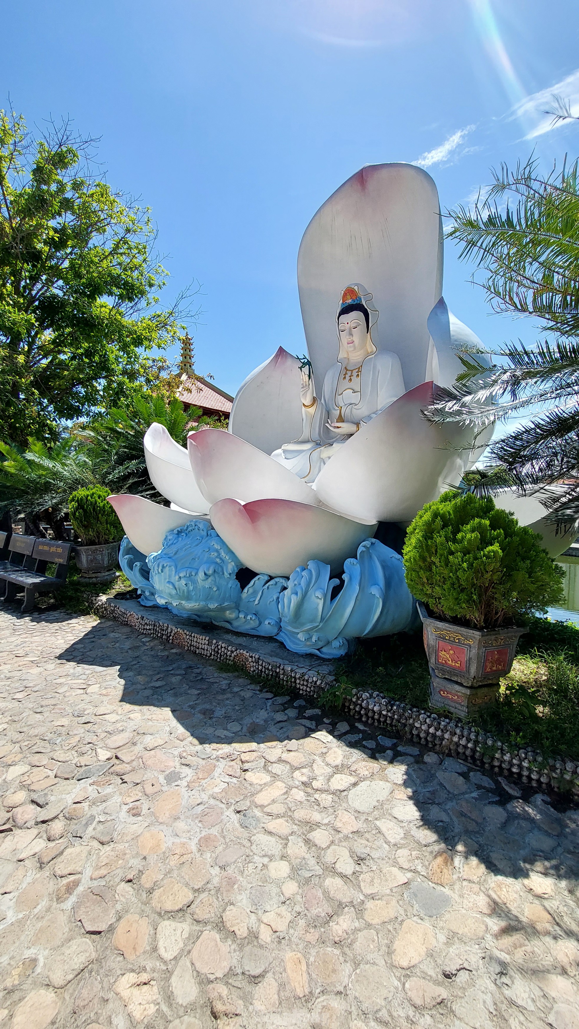 Chùa san hô Thanh Lương - Phú Yên và vẻ đẹp đến từ sự độc đáo ảnh 14