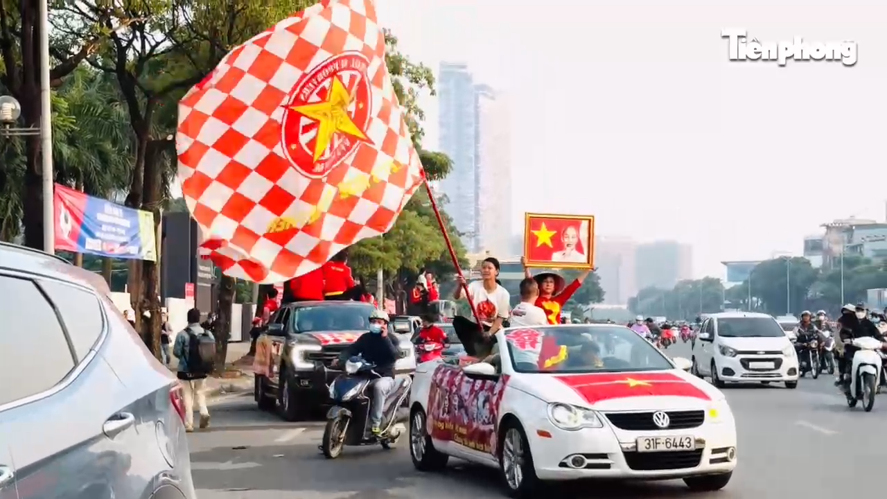 Đáp lời HLV Troussier, Mỹ Đình rực đỏ, sẵn sàng tiếp lửa cho ĐT Việt Nam ảnh 13