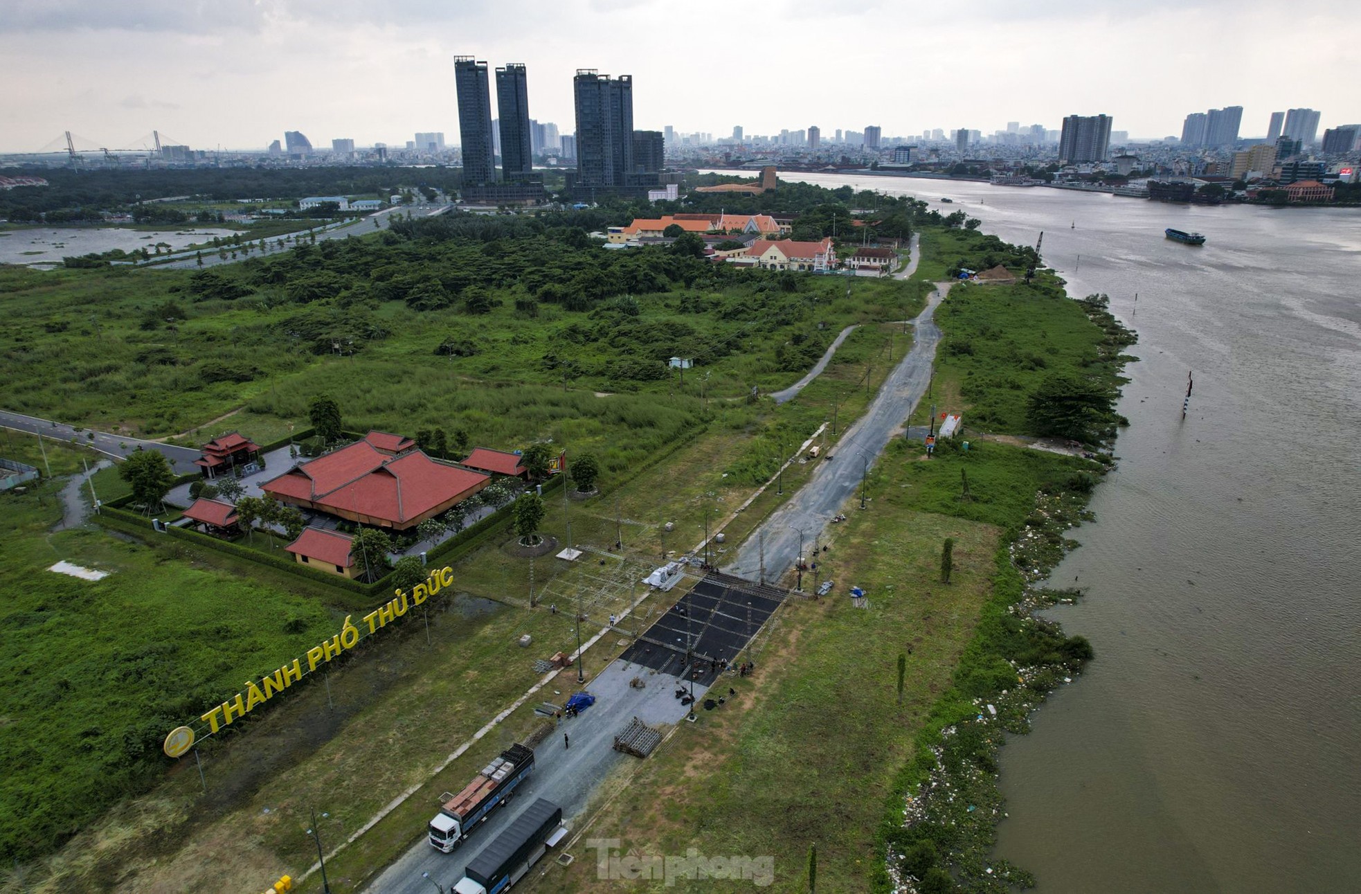 Cận cảnh điểm xem pháo hoa 'đỉnh' nhất tại TPHCM từ năm 2024 ảnh 7