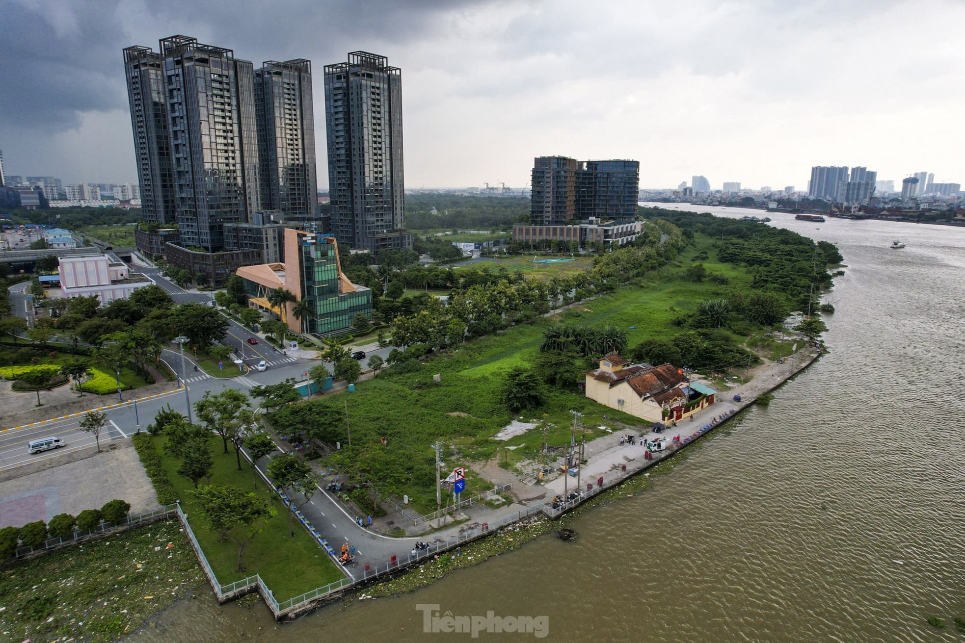 Cận cảnh điểm xem pháo hoa 'đỉnh' nhất tại TPHCM từ năm 2024 ảnh 2