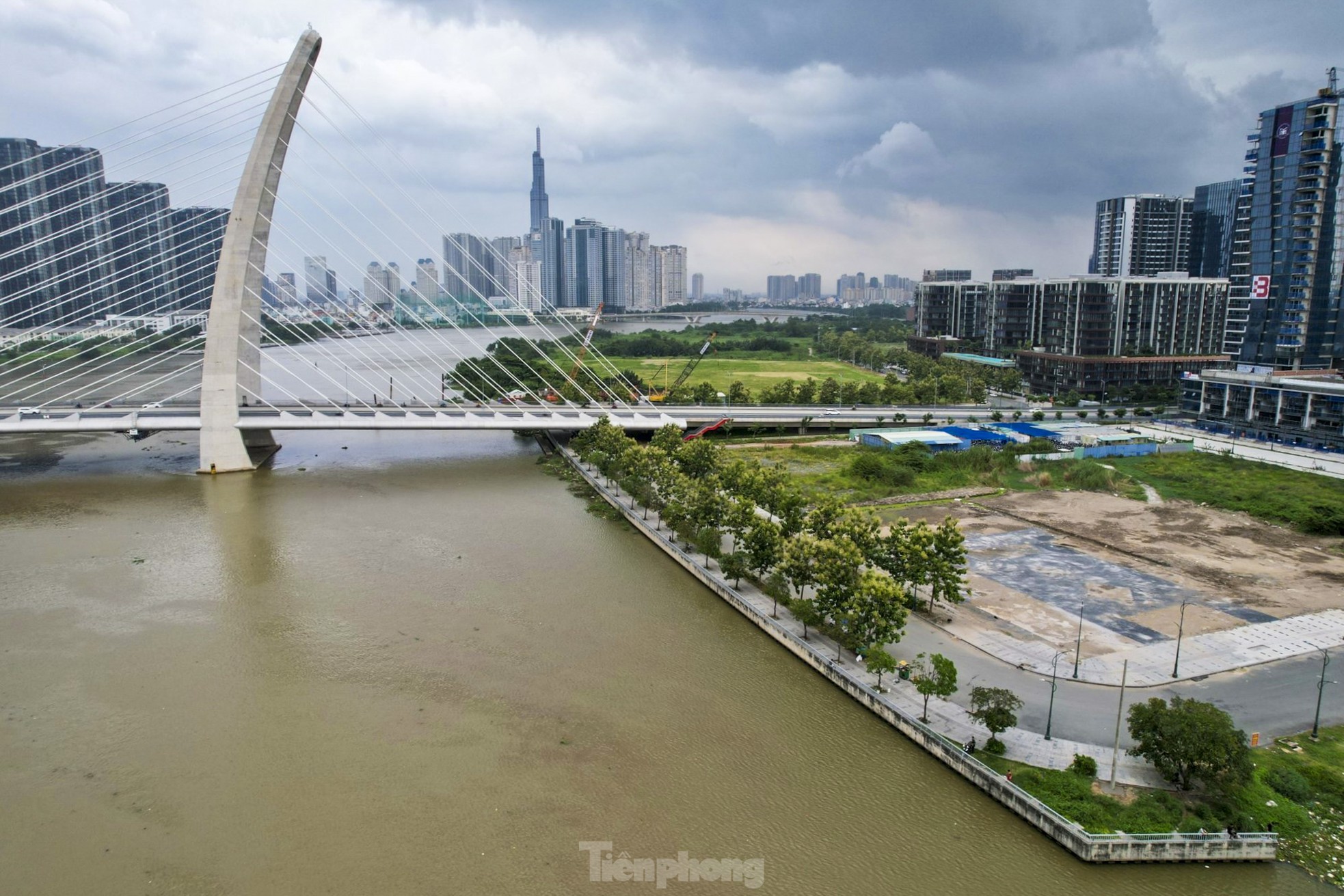 Cận cảnh điểm xem pháo hoa 'đỉnh' nhất tại TPHCM từ năm 2024 ảnh 12