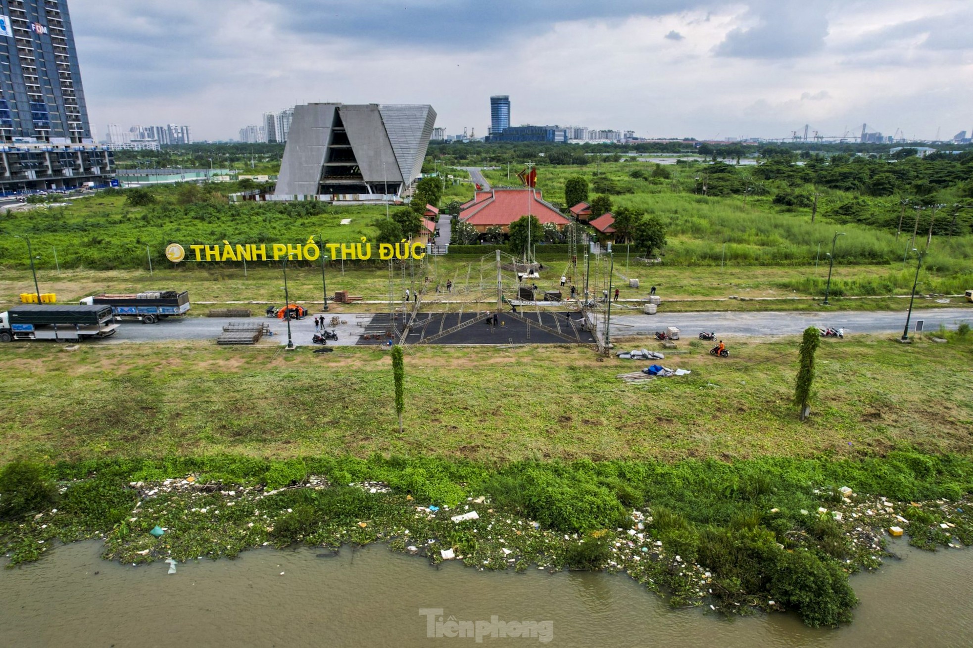 Cận cảnh điểm xem pháo hoa 'đỉnh' nhất tại TPHCM từ năm 2024 ảnh 4